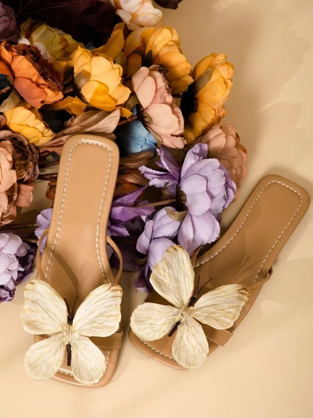 Apricot Bohemian Women's Floral Butterfly Breathable Hollow-Out Flat Sandals